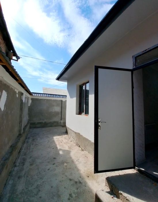 ЦЕНА СНИЖЕНА!!! Город .Бука.Собственник Продаю новый дом