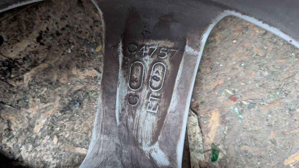 Джанти ATS 17 5×112 с зимни гуми Minerva