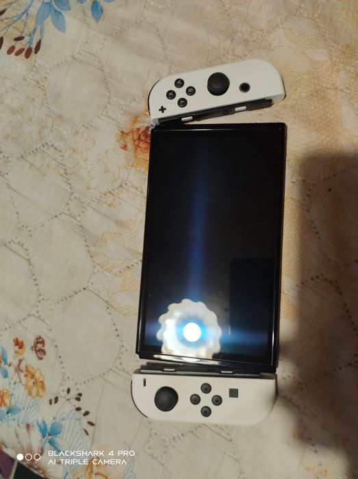 Nintendo switch oled 210€
