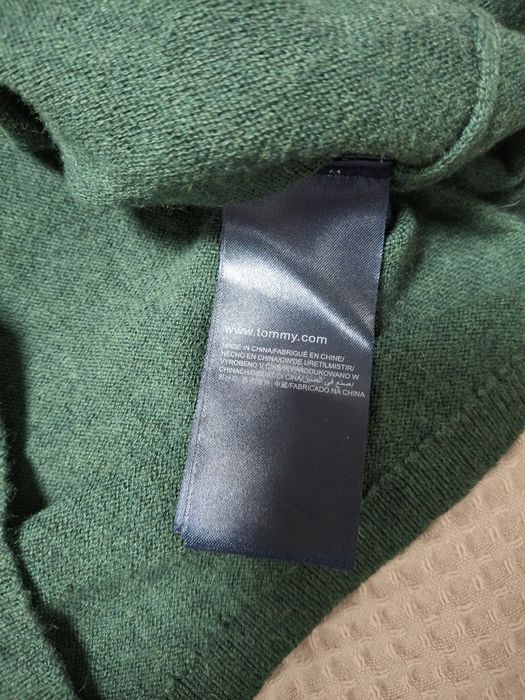 Пуловер Tommy Hilfiger S .