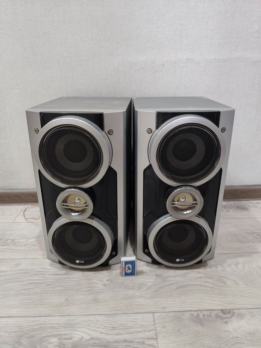 Колонки LG большие