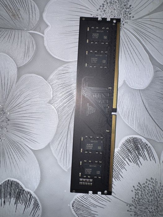 Opirativka ddr4 pc 4gb