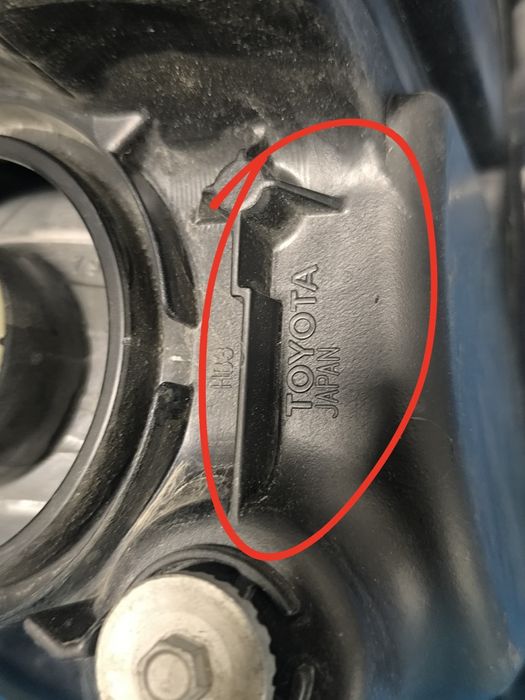 Фара от Тойота 55