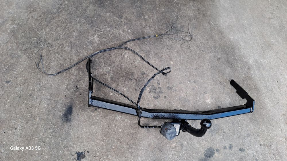 Теглич Нисан Алмера Тино/Nissan Almera Tino (2000-2006г)