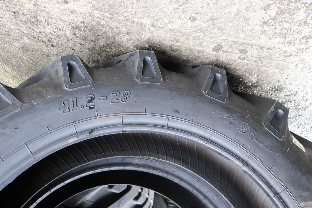 Cauciucuri noi 11.2-28 BKT 8 pliuri anvelope pentru tractor FIAT spate