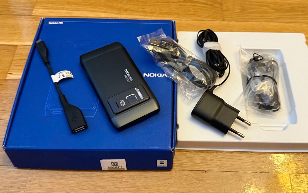 Telefon Nokia N8 CA NOU ! Pachet complet ! Original classic