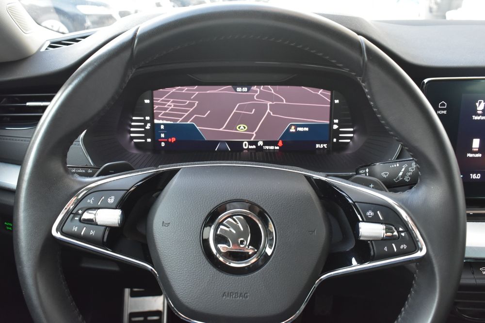Skoda Octavia 2.0dsg 2022  Matrix  bancheta spate incalzita