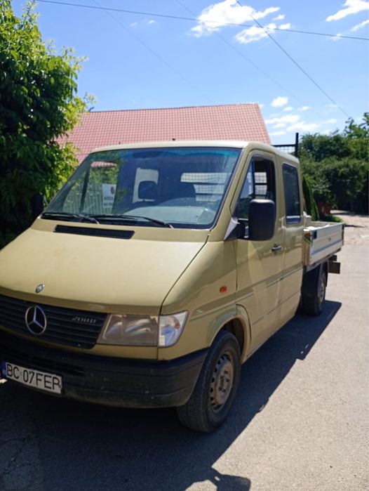 Mercedes Sprinter 208