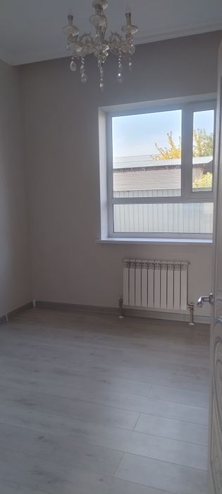 Продается недавно построенный дом в центре города
