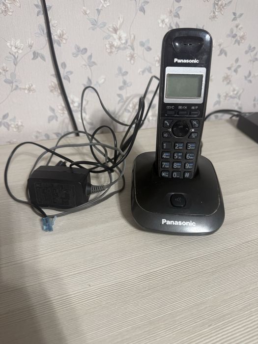 Продам домашний телефон трубка