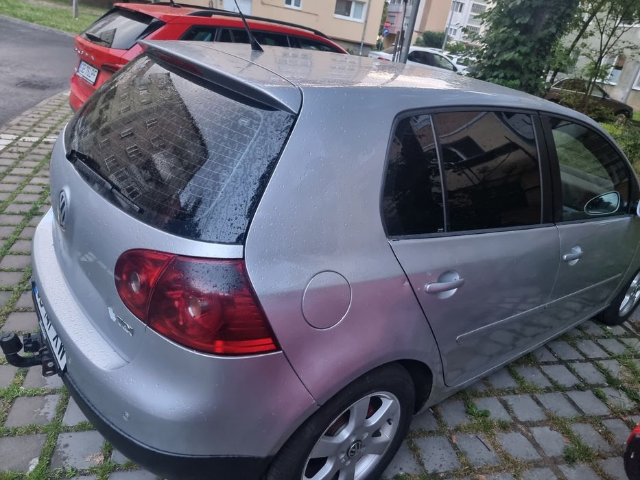 Golf 5 gri 19 tdi
