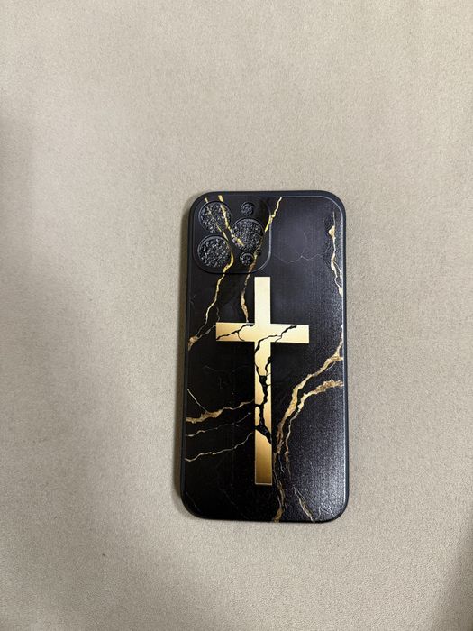 2 кейса за iPhone 13 Pro Max + подарък 2 слюди