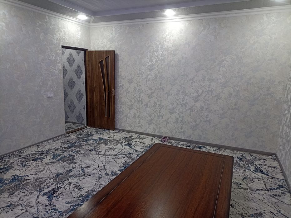 Uy sotiladi  Koʻksaroyda