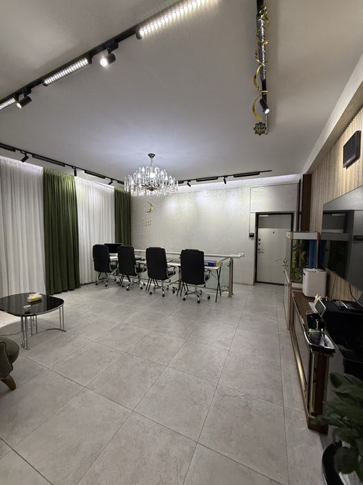 Продается Евро офис яккасарой район кушбеги