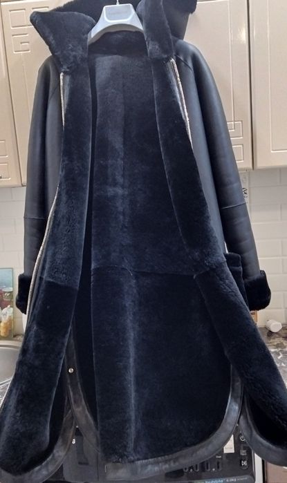 Продам дубленку новую