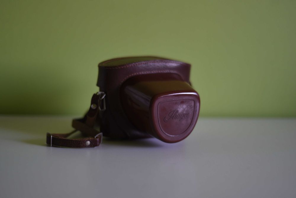 Aparat Foto SLR pe Film Exa II + Obiectiv Carl Zeiss Tessar 2.8/50 + Husă Ihagee