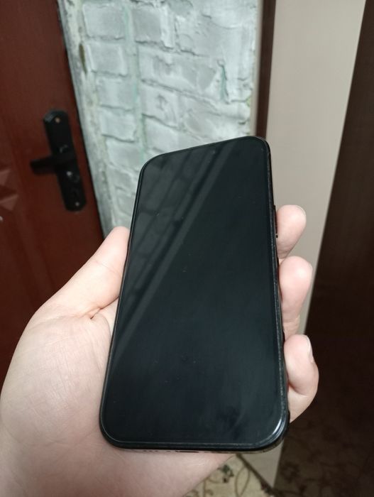 Iphone 16 pro акб 90