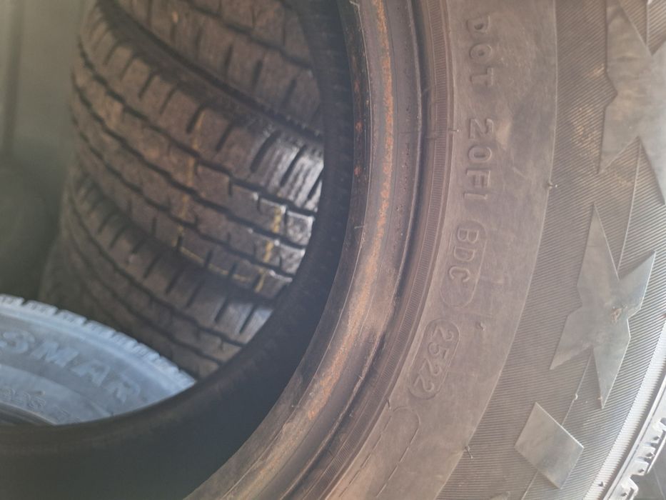 Гуми 225 / 70 / 15 C