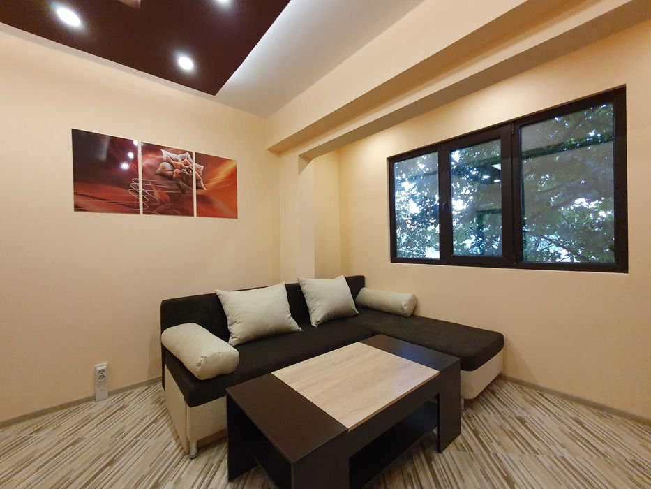 Двустаен дизайнерски под наем