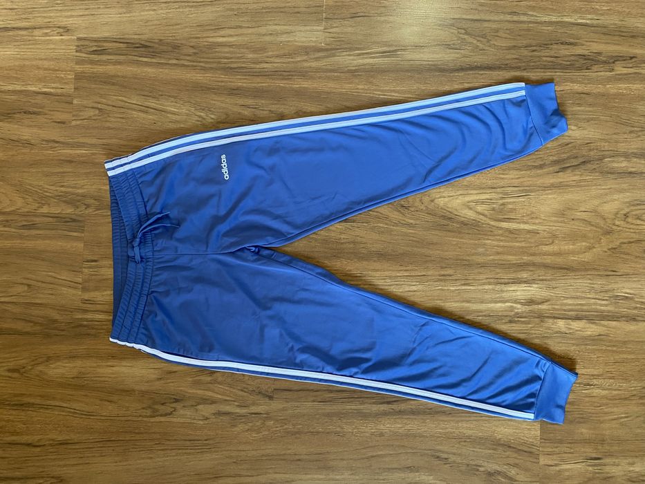 дамски adidas анцуг