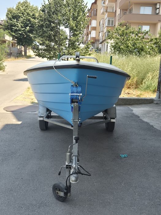 Лодка Варан +колесар