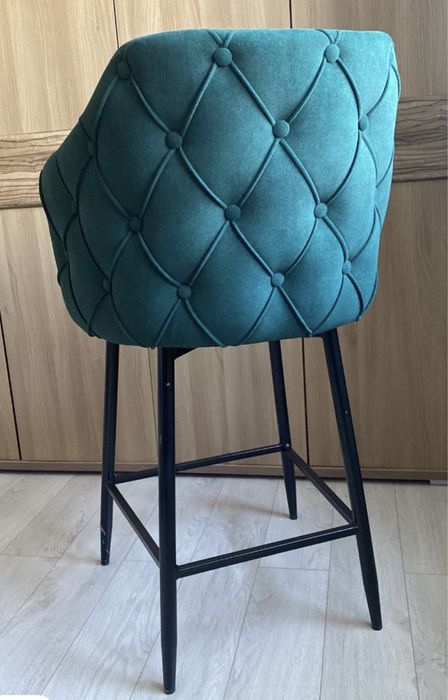 Новые барные стулья