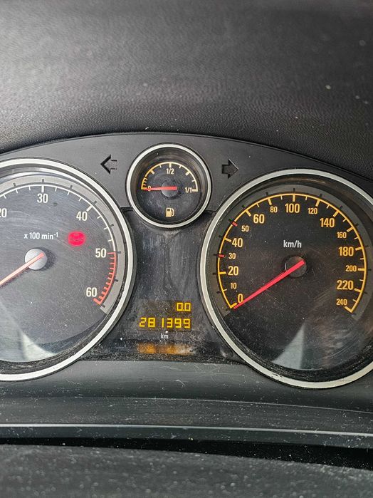 Opel Zafira 2010  1.9 CDTI