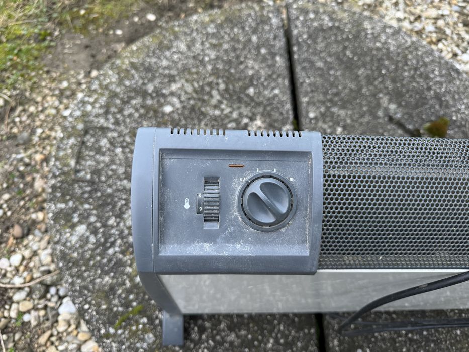 Radiator electric