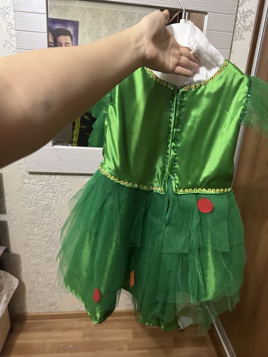 Продам платье ёлочки для девочек