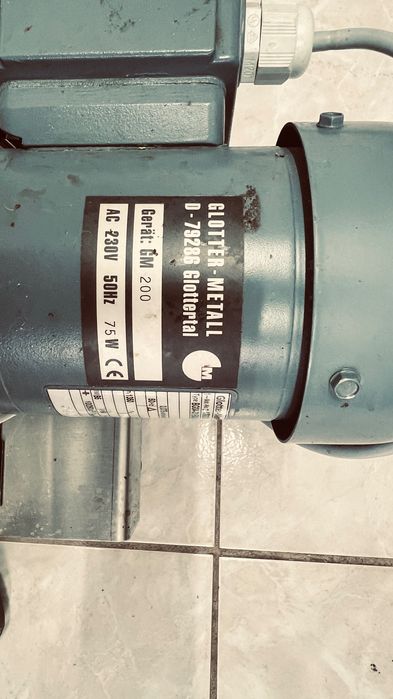 Vand raft si masa de inox, mașina desamburit vișine