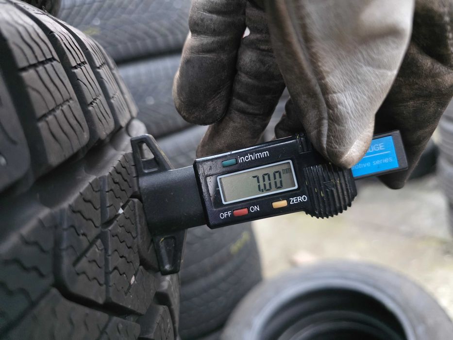 4бр Зимни гуми 205 60 17 - Pirelli