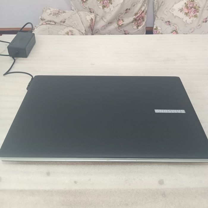 Ноутбук Samsung , Intel core i5,
