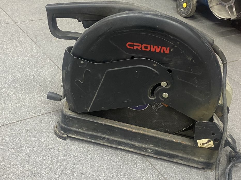 Торцовочная пила .Тарцовка CROWN