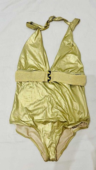 Costum de baie intreg