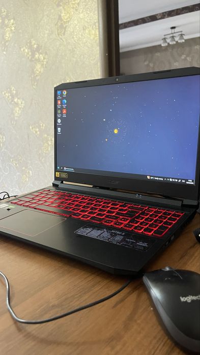 Ноубтук Acer Nitro 5 (GTX 1060, i5)