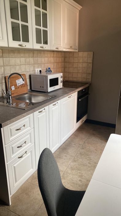 Дава се под наем Двустаен апартамент в София, Медицинска академия - 70 кв.м за 800 € - Снимка #1