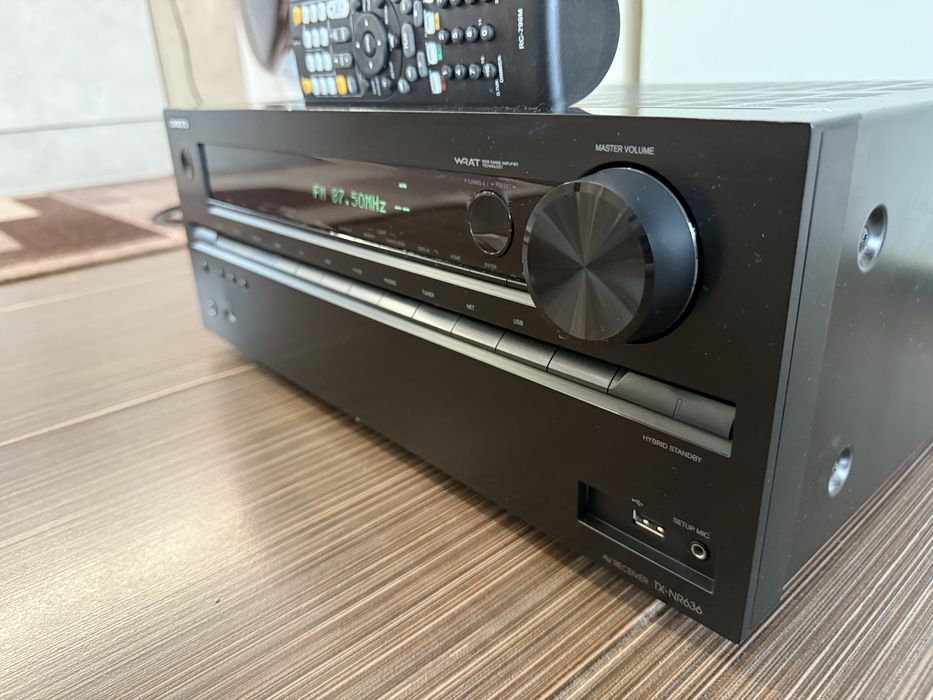 Onkyo TX-NR636 Bluetooth Wi-Fi