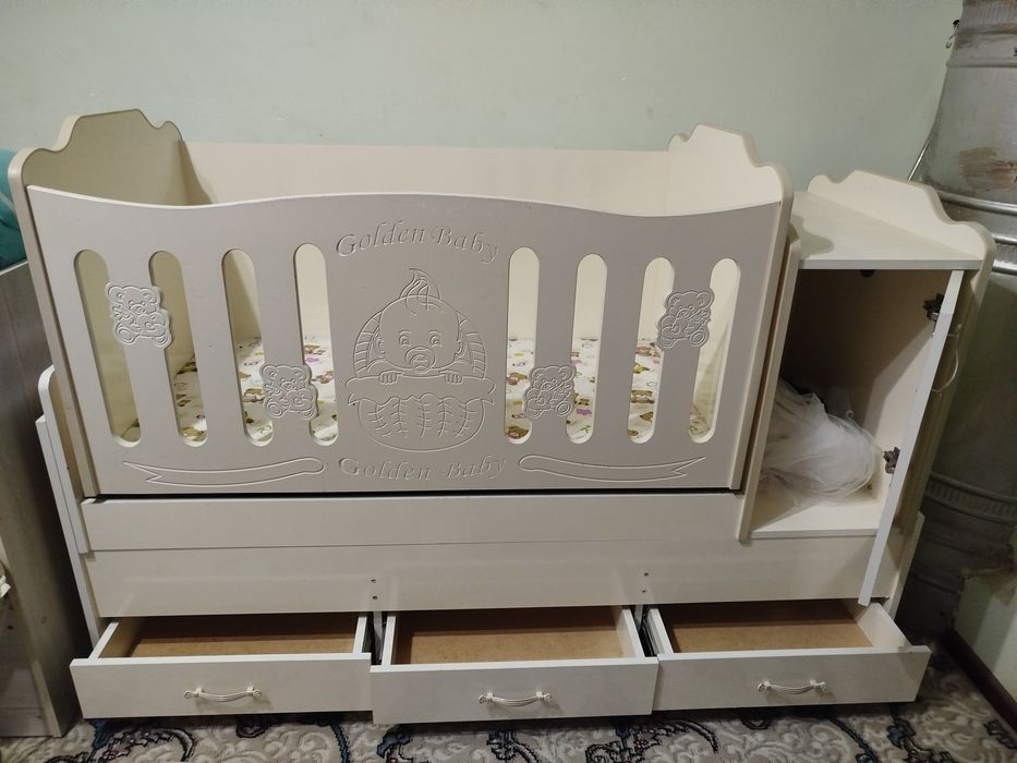 Продается детский колубелный кравать 1 млн