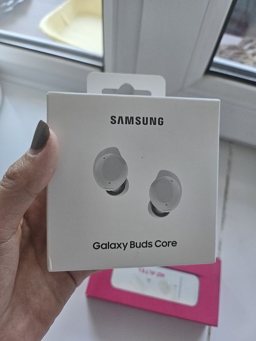 Продам наушники Samsung, модем Altel