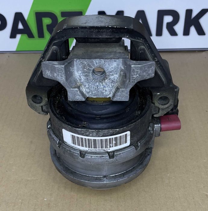 Тампон за двигател AUDI A8/S8 4H0199255AA