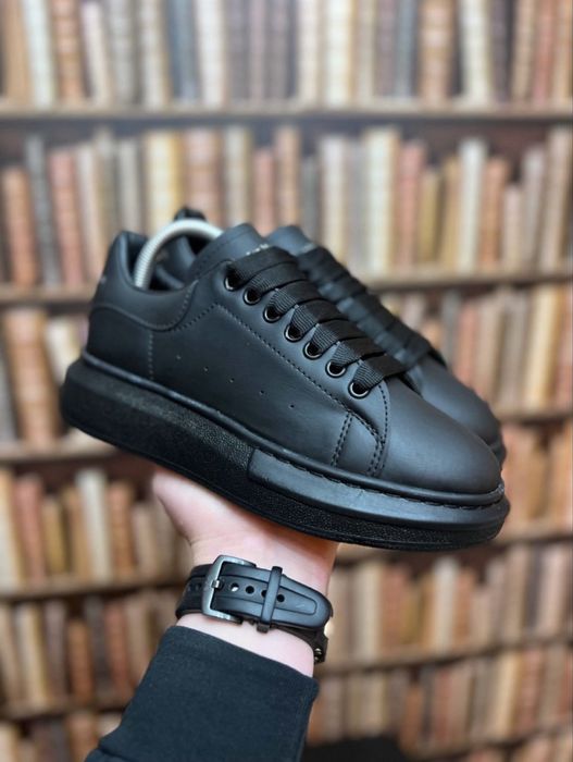 Vand Adidasi Alexander McQueen noi de barbati marimea 40 41 42 43