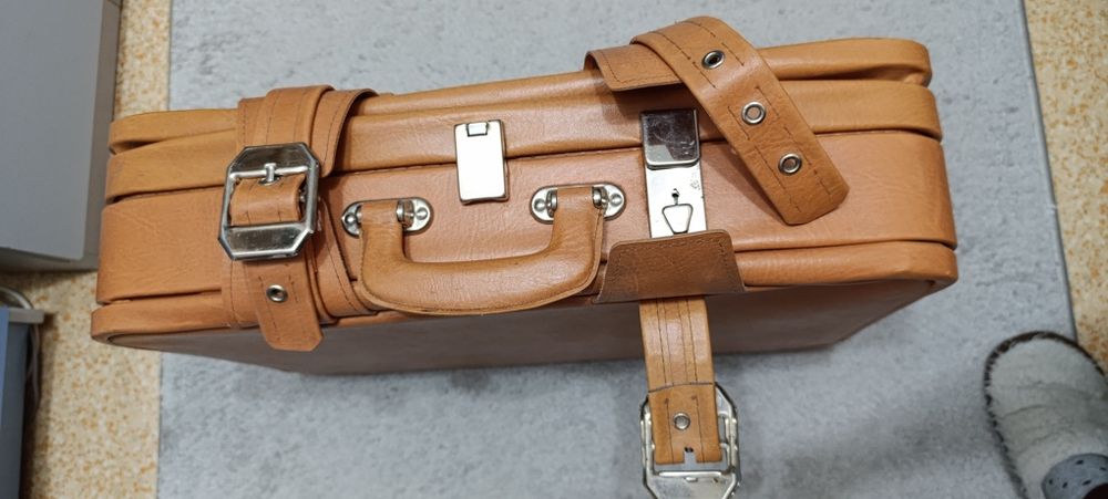 Советский чемодан в отличном состоянии