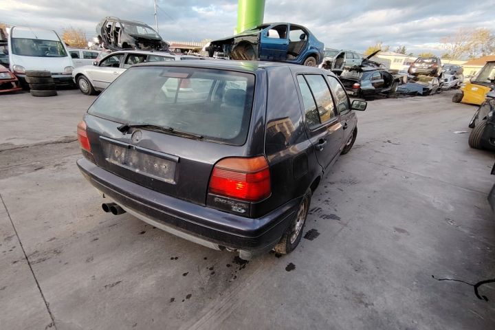 Usa / Portiera fata stanga Volkswagen VW Golf 1996 1.6 MT (75 hp)