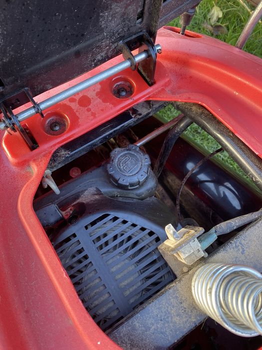 Tractoras de gazon Hecht 5161