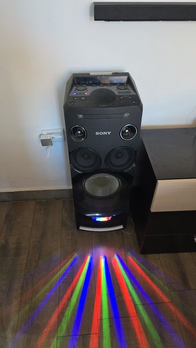 SONY MHC-V7D 
 Високомощна безжична Hi-Fi система- USB конектор, Bluetooth с NFC