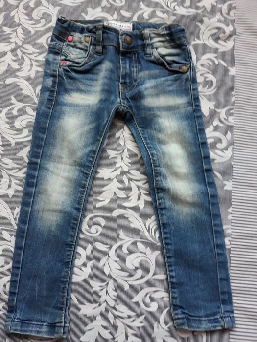 Детски дънки номер 92