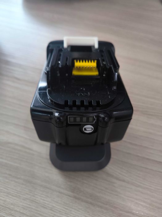 Ударная дрель-шуруповерт Makita DHP487