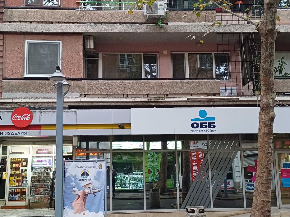 Продава се Двустаен апартамент в Бургас, Център - 56 кв.м за 2040 €/кв.м - Снимка #1