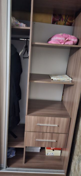 Шкаф купе. Двери зеркало