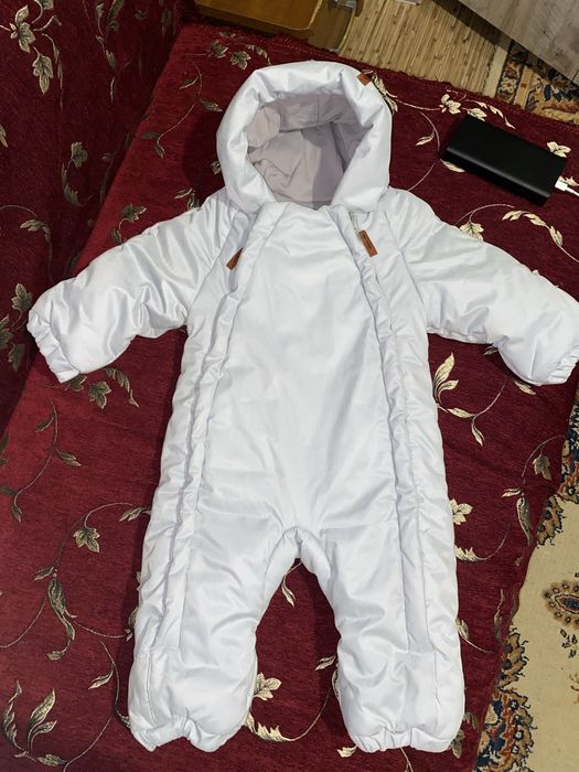 Продам комбинезон на весну-осень